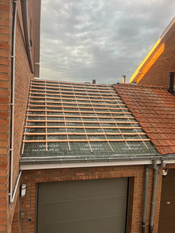 Vernieuwen van pannendak